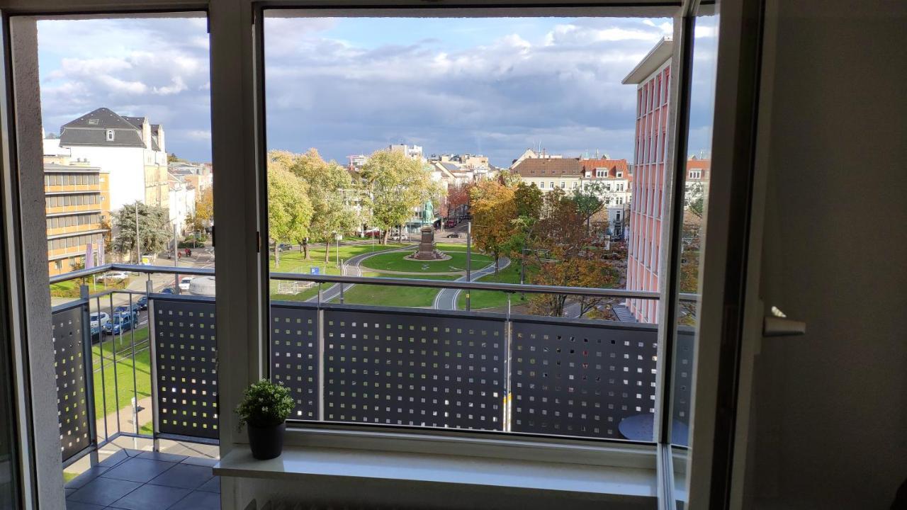 Zen Apartments - Geraumig Fur 4 - Zentral - Balkon - Netflix Karlsruhe Luaran gambar
